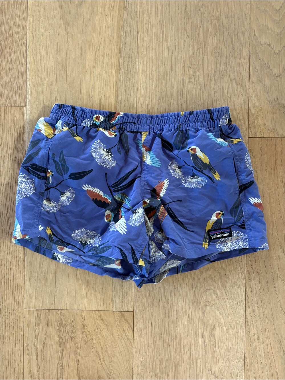 Patagonia kids baggies size L